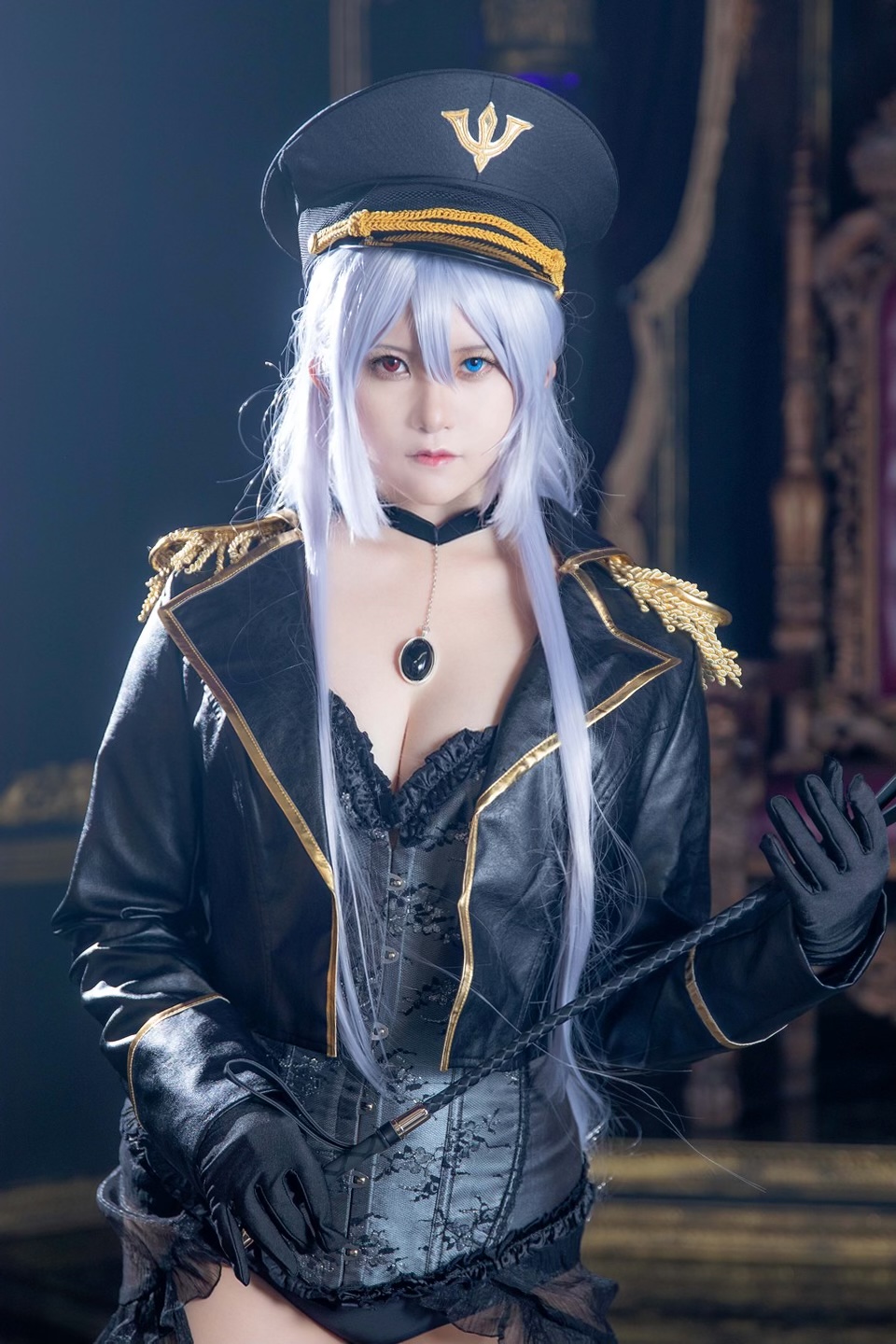 風見りん Bisque doll Queen-erohere50.jpg